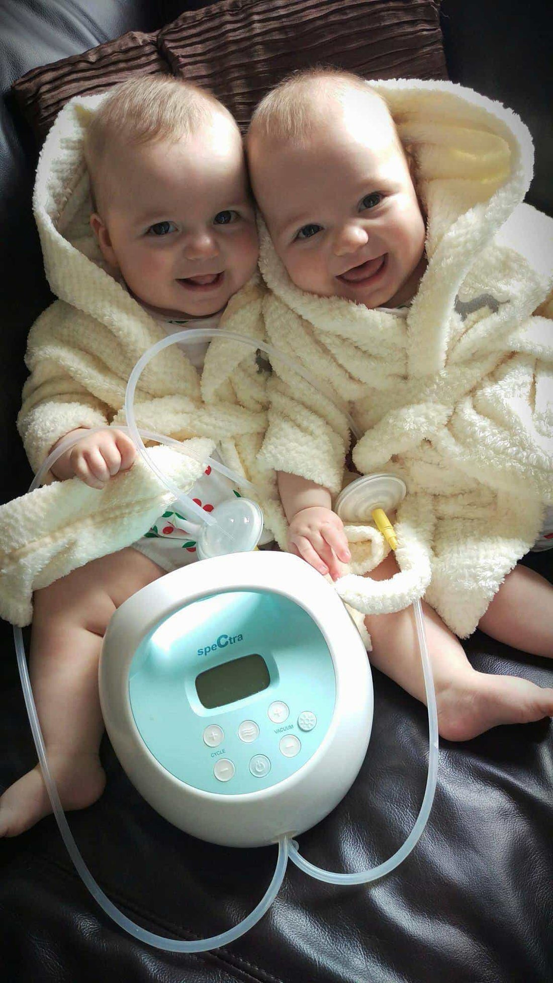 The Best Breast Pump for Twins: Tips for Breastfeeding Twins